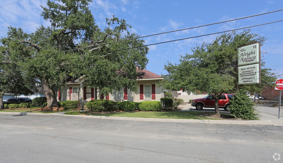 Primary Photo Of 191 Washington St, Barnwell Office For Sale
