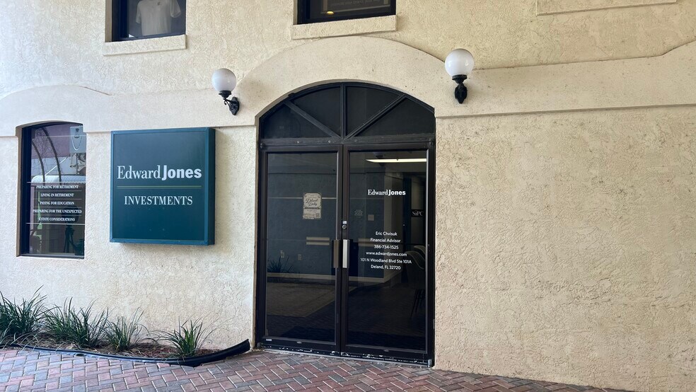 More Photos Of 101 N Woodland Blvd, Deland Office For Lease