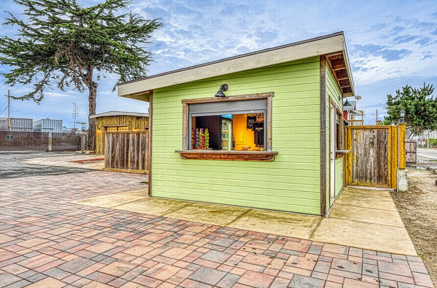 More Photos Of 7550 Sandholdt Rd, Moss Landing Warehouse For Sale
