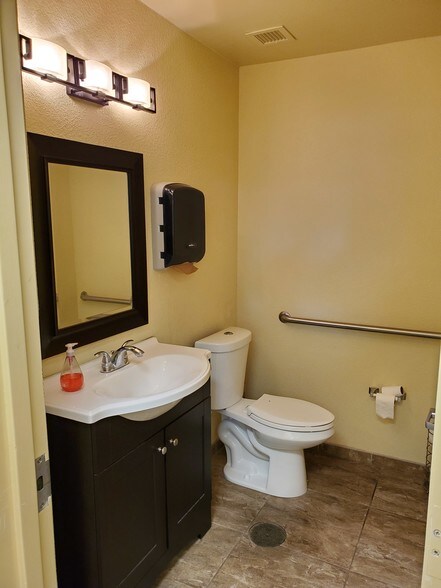 More Photos Of 5144 E Busch Blvd, Tampa Bank For Sale