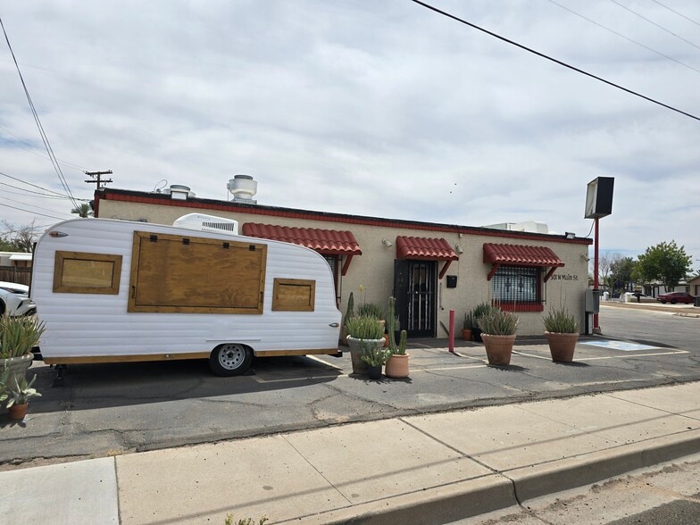 More Photos Of 301 W Main St, Avondale Restaurant For Lease