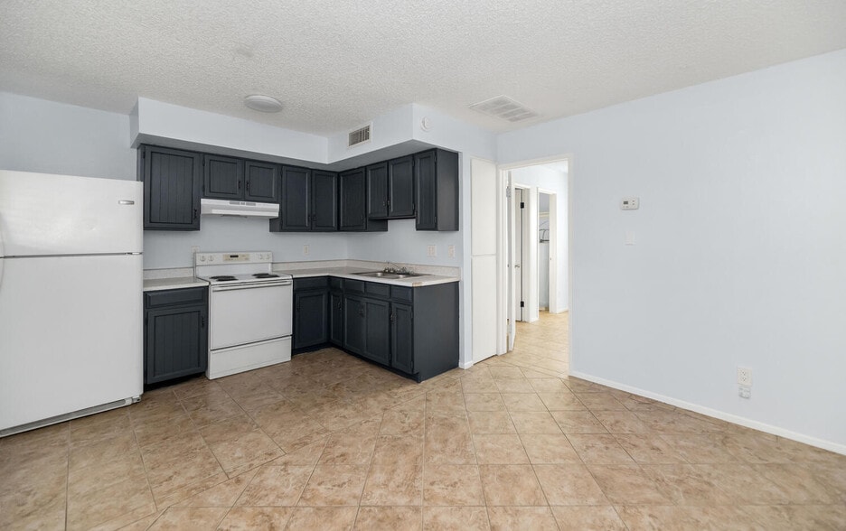 More Photos Of 822 E Carol Ave, Phoenix Apartments For Sale
