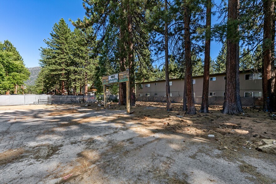 More Photos Of 1050 Fremont Ave, South Lake Tahoe Freestanding For Sale