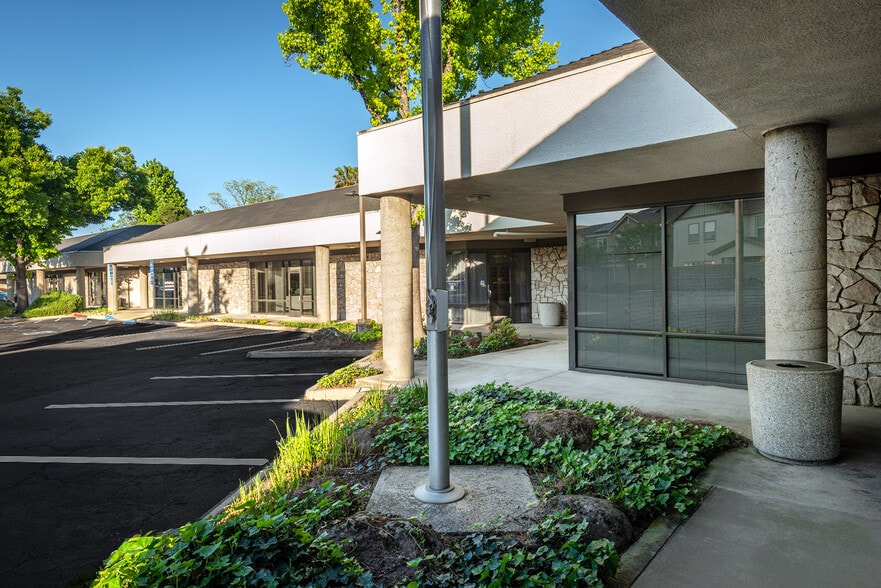 More Photos Of 4240 Rocklin Rd, Rocklin Office For Lease