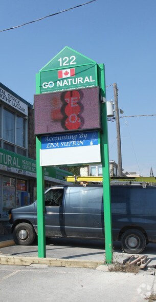 More Photos Of 122-124 N Simcoe St, Oshawa Storefront Retail Office For Lease