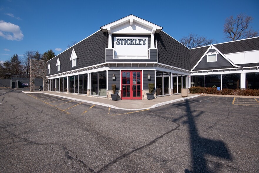 More Photos Of 55 E Route 4, Paramus Freestanding For Lease
