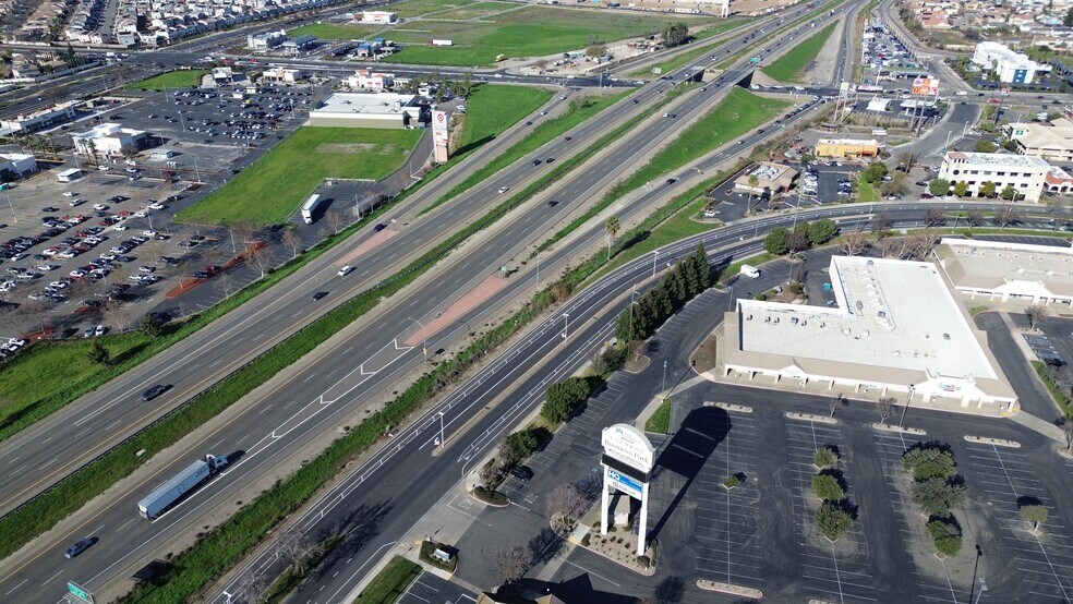 More Photos Of 17100 S Harlan Rd, Lathrop Manufacturing For Lease