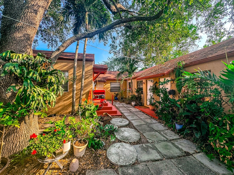 More Photos Of 1111 NE 5th Ter, Fort Lauderdale Apartments For Sale