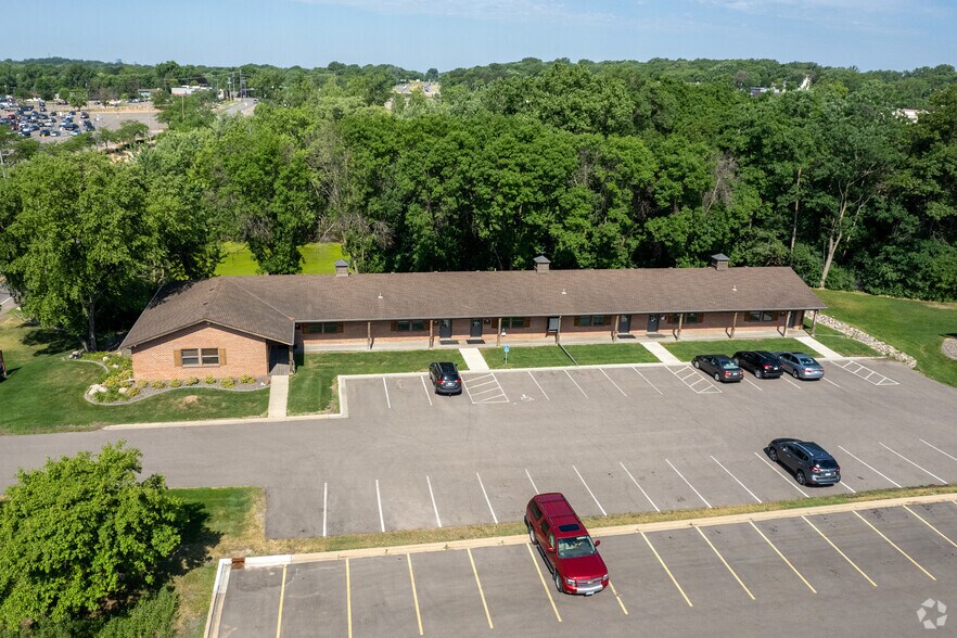 More Photos Of 5 County Road B E, Saint Paul Office For Lease