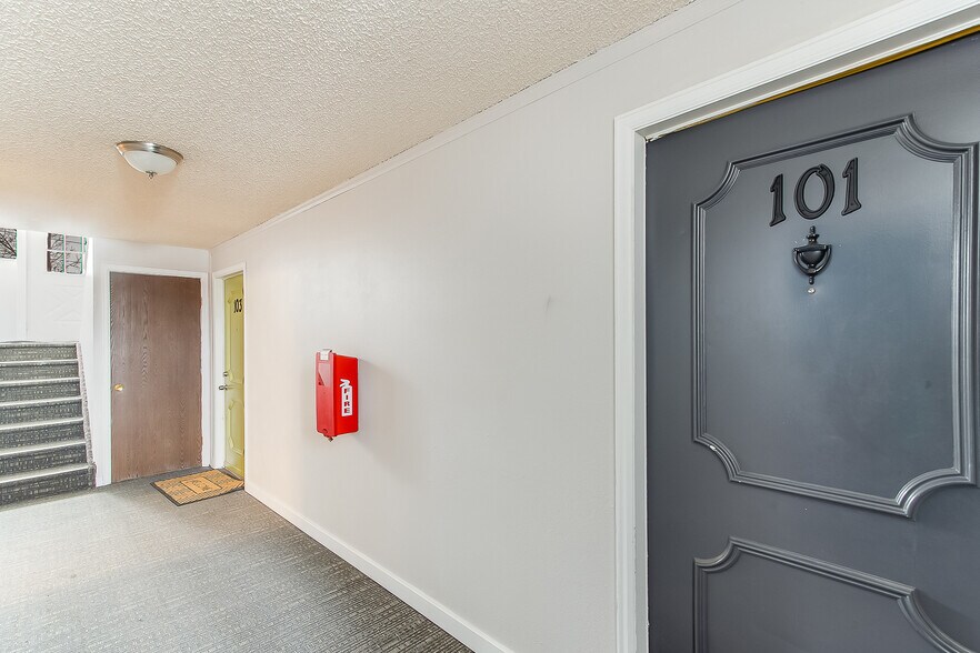 More Photos Of 2425 Pattison Ave, Cheyenne Apartments For Sale