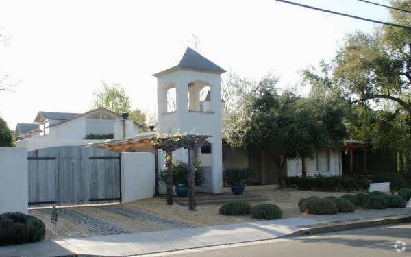 More Photos Of 310 1st St E, Sonoma Hotel For Sale