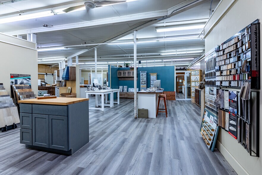 More Photos Of 1139-1143 Clark Pond Rd, North Haverhill Manufacturing For Sale