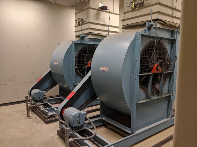 More Photos Of 19103 US-54, Encino Specialty For Sale