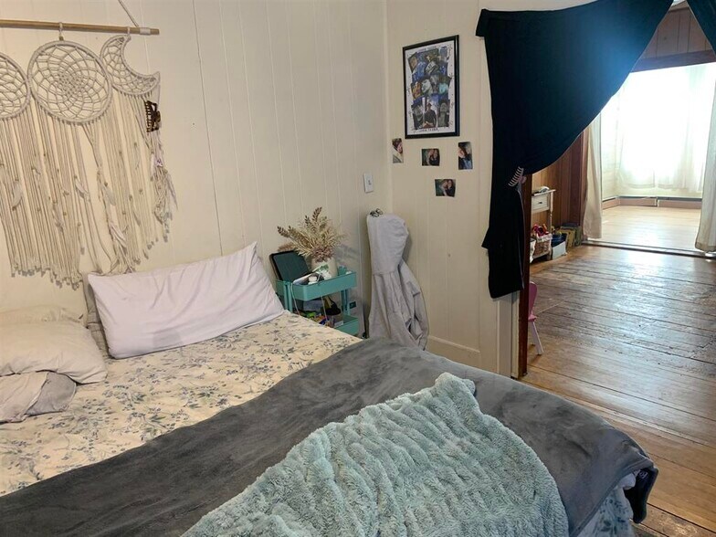 More Photos Of 48 Lafayette St, Rochester Multifamily For Sale