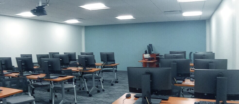 More Photos Of 830 Knitting Mills Way, Wyomissing Loft Creative Space For Lease