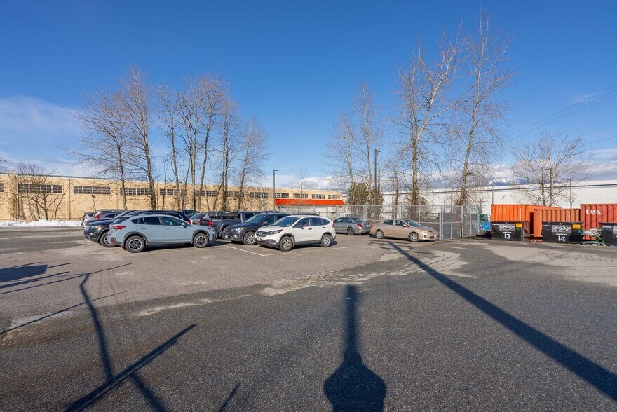 More Photos Of 3605 Grandview Hwy, Vancouver Warehouse For Lease