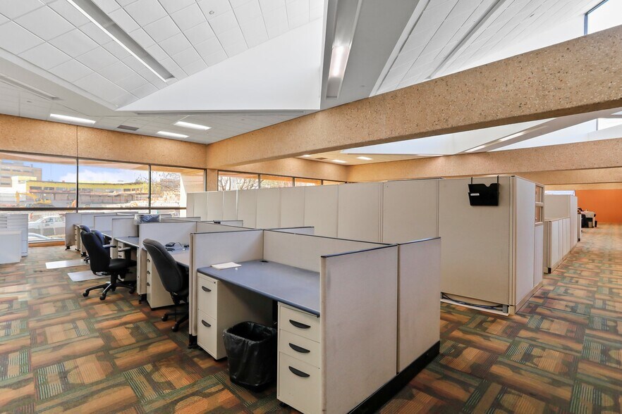 More Photos Of 100 Summit Ave, Hagerstown Office For Sale