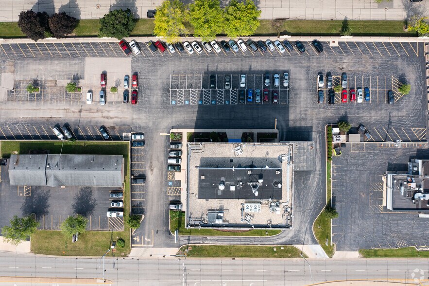 More Photos Of 1111 S Alpine Rd, Rockford Office Residential For Lease