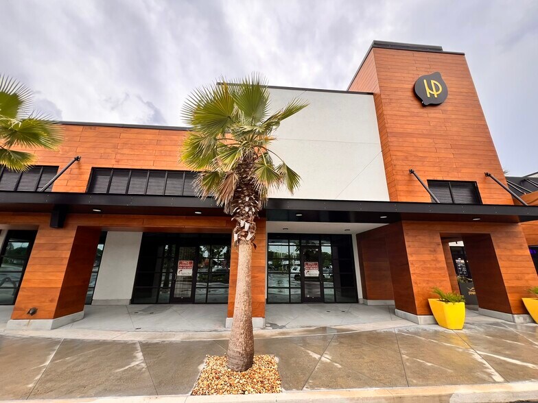 Primary Photo Of 500-580 Atlantic Blvd, Neptune Beach Storefront For Lease