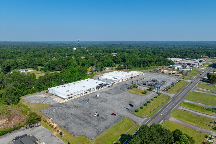 More Photos Of 3073-3187 Highway 431, Roanoke Unknown For Lease