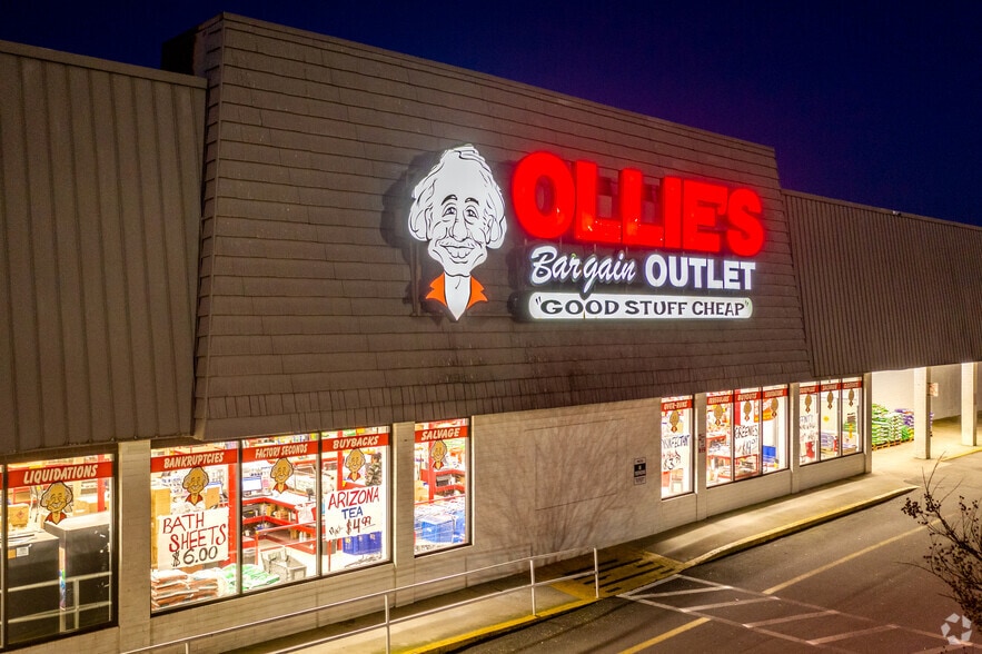 More Photos Of 1403-1493 E Franklin Blvd, Gastonia Unknown For Lease