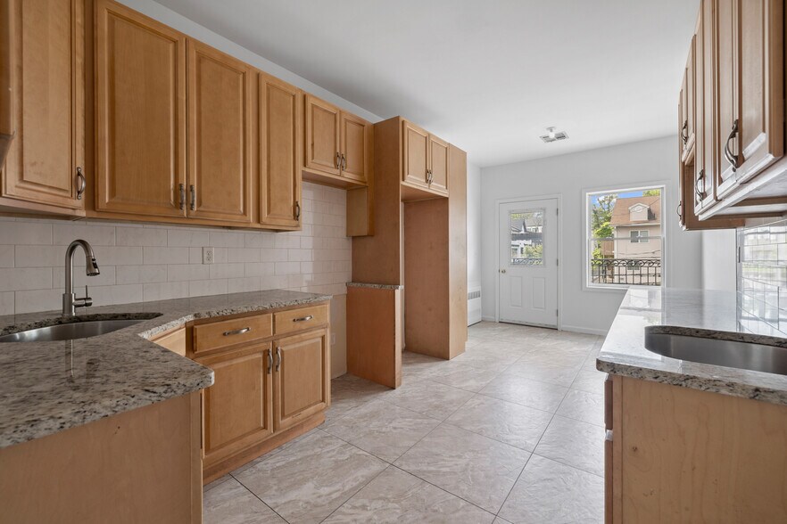 More Photos Of 342 Blauvelt Rd, Monsey Apartments For Sale