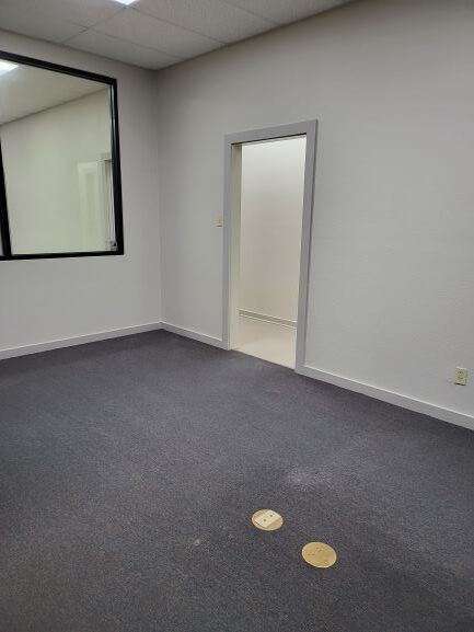 More Photos Of 1523 Colony Cir, Longview Office For Sale