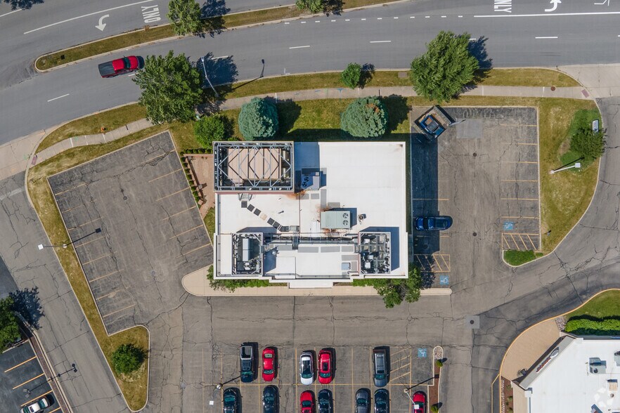 More Photos Of 1288 Rickert Dr, Naperville Medical For Lease