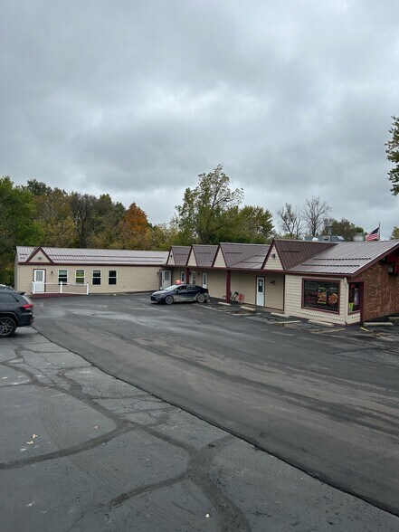 More Photos Of 1212 E M-36, Pinckney Storefront Retail Office For Lease