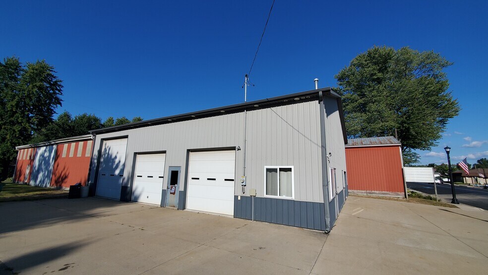 More Photos Of 9449 Genesee St, New Lothrop Auto Repair For Sale