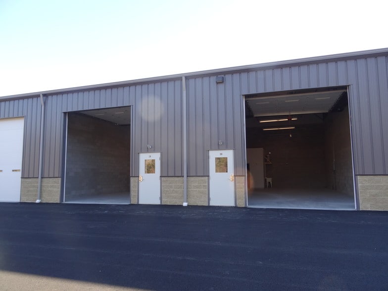 More Photos Of 345-355 Compass Cir, North Kingstown Warehouse For Sale