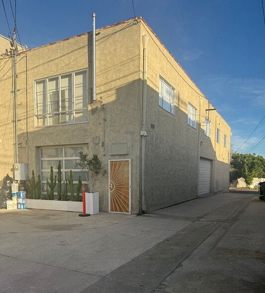 More Photos Of 503 Boccaccio Ave, Venice Loft Creative Space For Lease