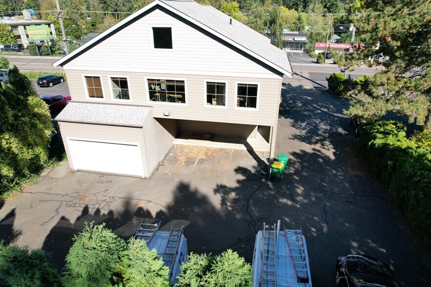 More Photos Of 9570 SW Beaverton Hillsdale Hwy, Beaverton Office For Sale
