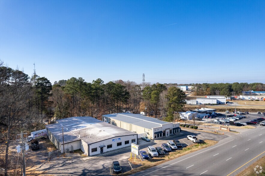 More Photos Of 5006 & 5008 New Bern Ave, Raleigh Showroom For Sale