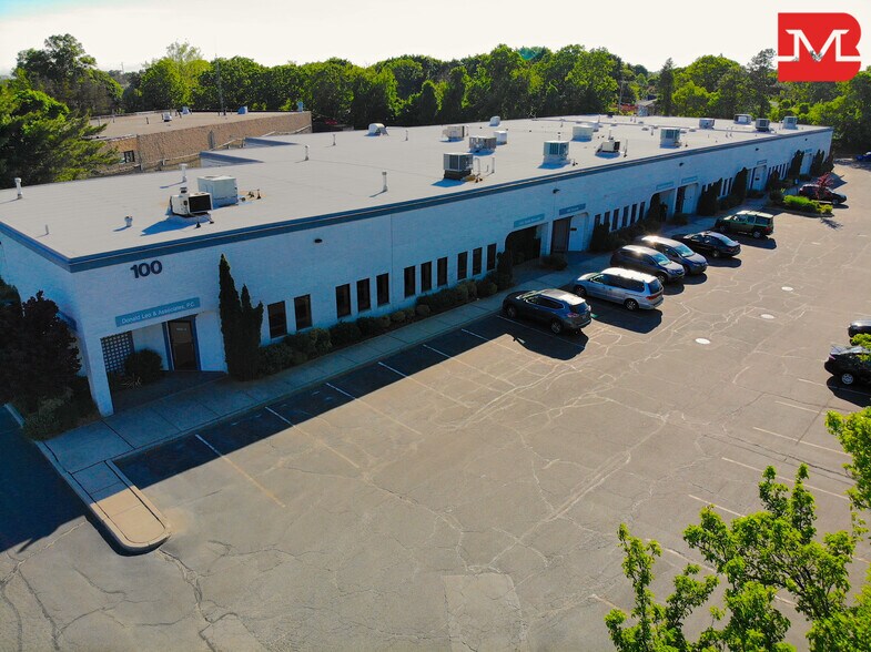 More Photos Of 100 Patco Ct, Islandia Light Distribution For Lease