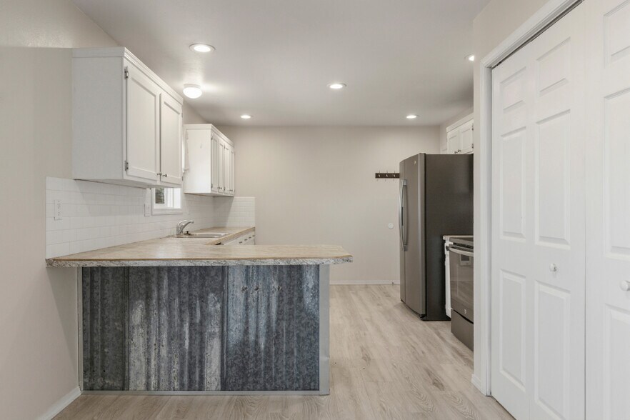 More Photos Of 1754 Kimberly Dr, Klamath Falls Multifamily For Sale