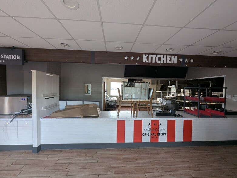 More Photos Of 8905 N Allen Rd, Peoria Fast Food For Sale