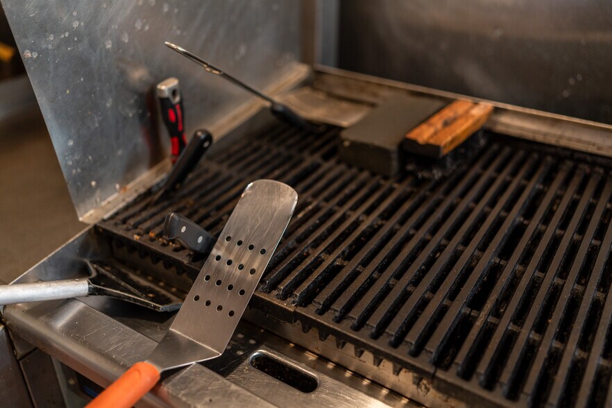 More Photos Of 1019 Norwich Rd, Plainfield Restaurant For Sale