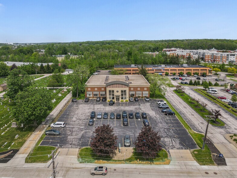 More Photos Of 32875 Solon Rd, Solon Medical For Lease