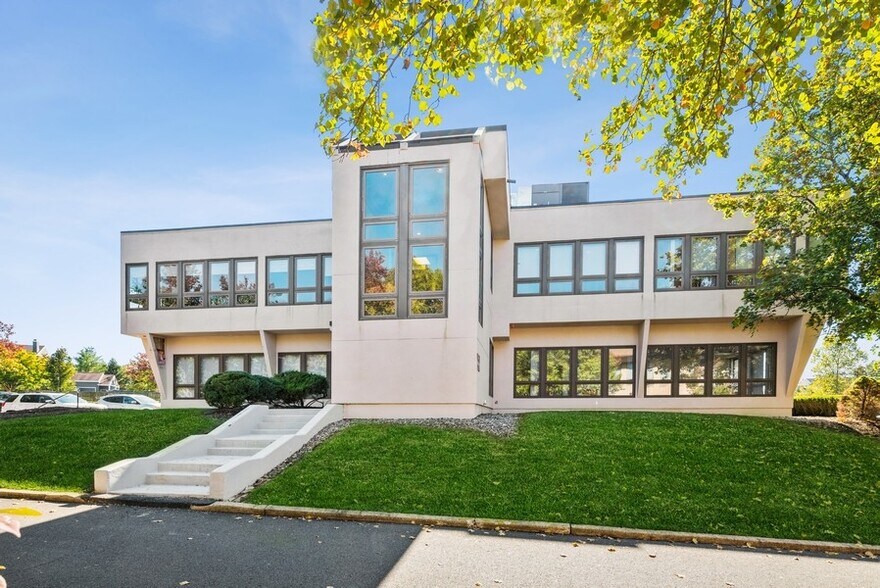 More Photos Of 674 US Highway 202, Bridgewater Medical For Sale