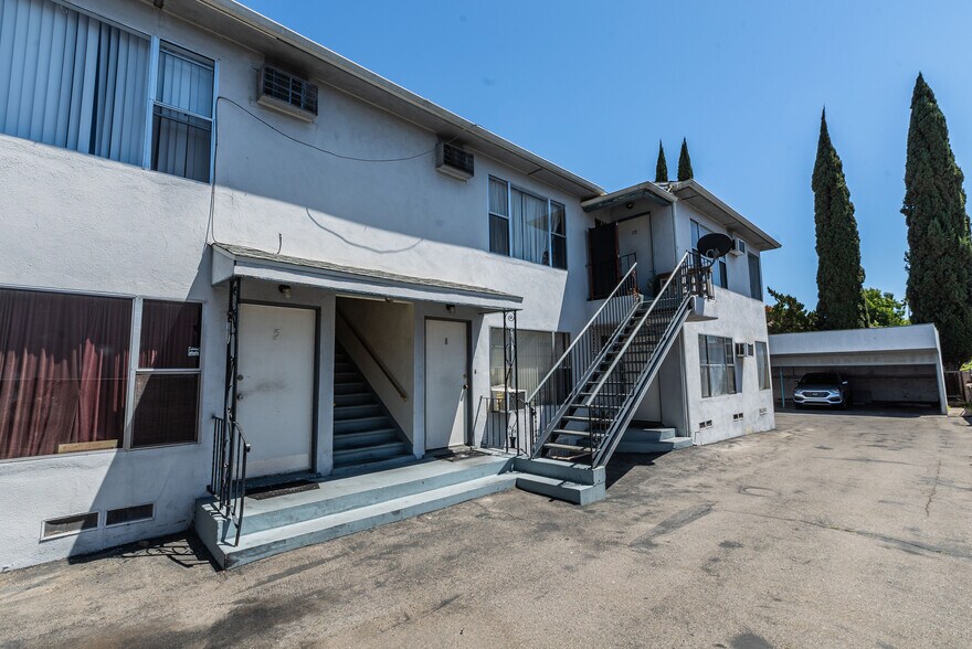 More Photos Of 11852 Chandler Blvd, Valley Village Apartments For Sale