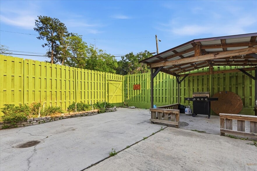 More Photos Of 14827 Main St, Alachua Storefront Retail Office For Sale