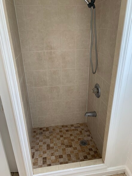 More Photos Of 2128 Date St, Honolulu Apartments For Sale