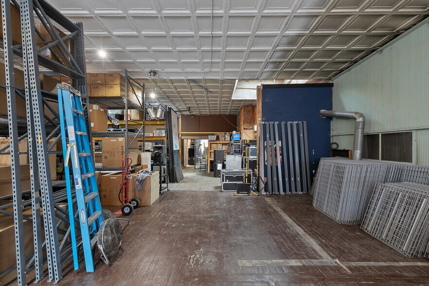 More Photos Of 310 W Broad St, Richmond Storefront For Sale