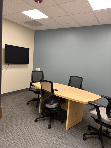 More Photos Of 111 Stow Ave, Cuyahoga Falls Office For Sale