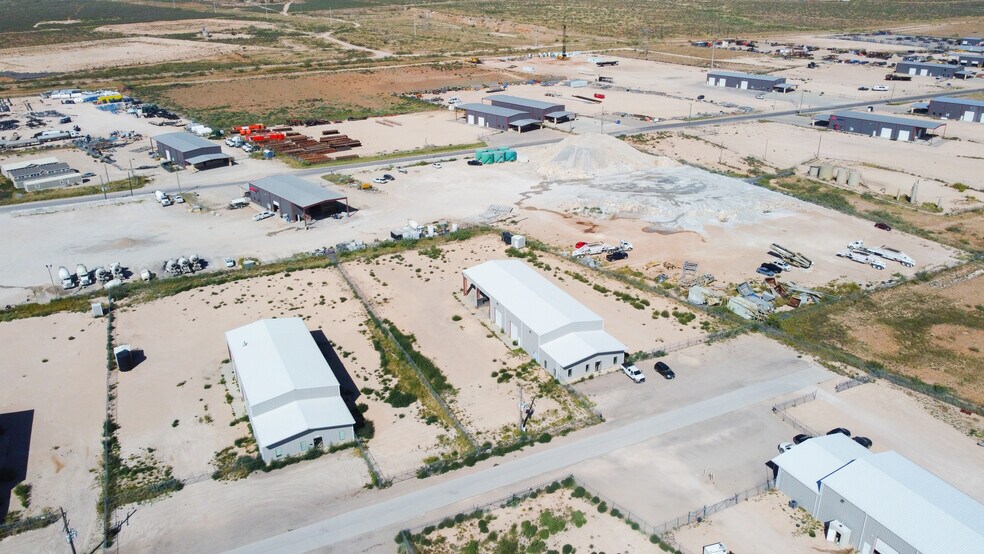 More Photos Of 3201 N County Road 1107, Midland Warehouse For Lease