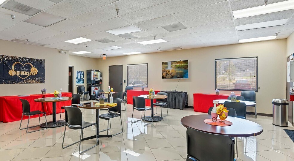 More Photos Of 9745-9747 Businesspark Ave, San Diego Research And Development For Lease