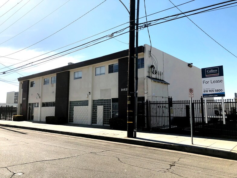 More Photos Of 14630 Titus St, Van Nuys Manufacturing For Lease