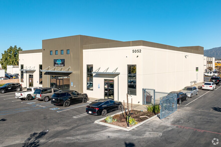 Primary Photo Of 5052 W Mission Blvd, Ontario Warehouse For Lease