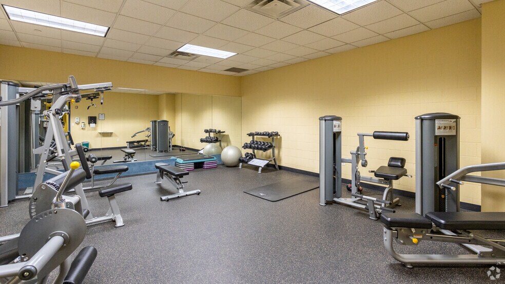 More Photos Of 333 Bridge St NW, Grand Rapids Office For Lease